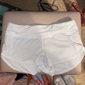 Lululemon white speed up 2.5, size 4